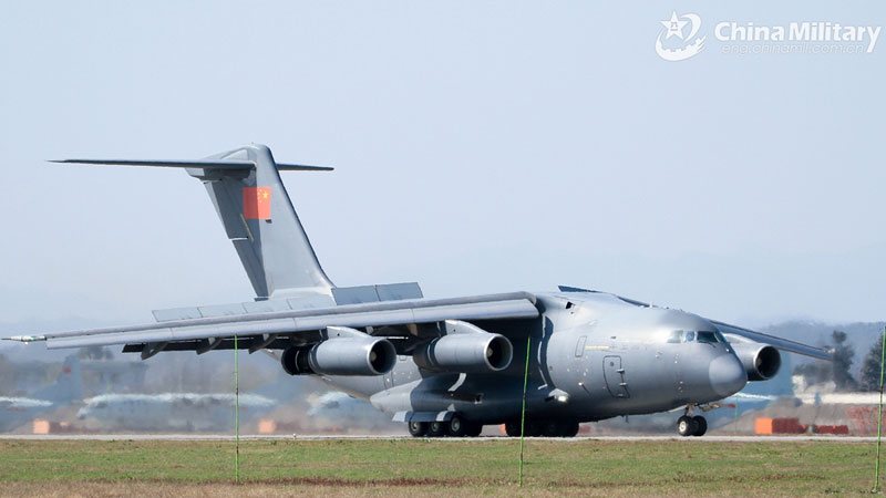 Y-20 large transport aircraft