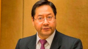 Bolivia ratifies commitment with the defense of natural resources