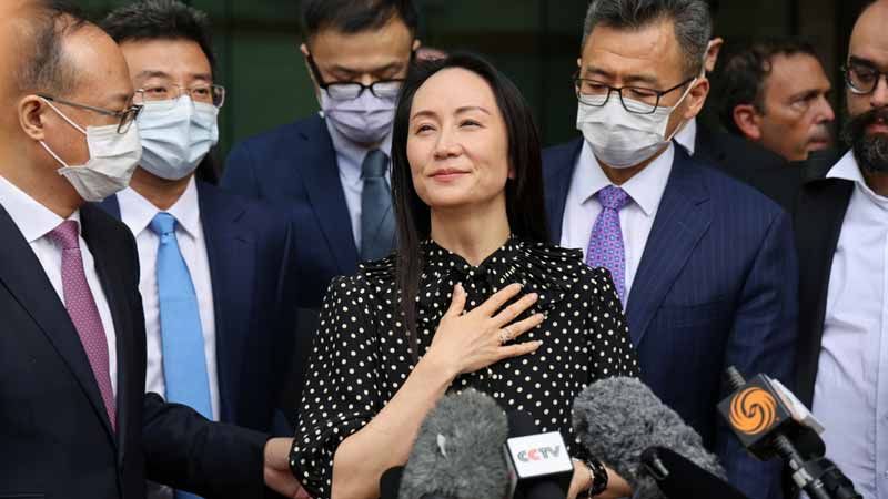 Meng Wanzhou speaks to media outside the British Columbia Supreme Court in Canada. Photo: cnsphoto