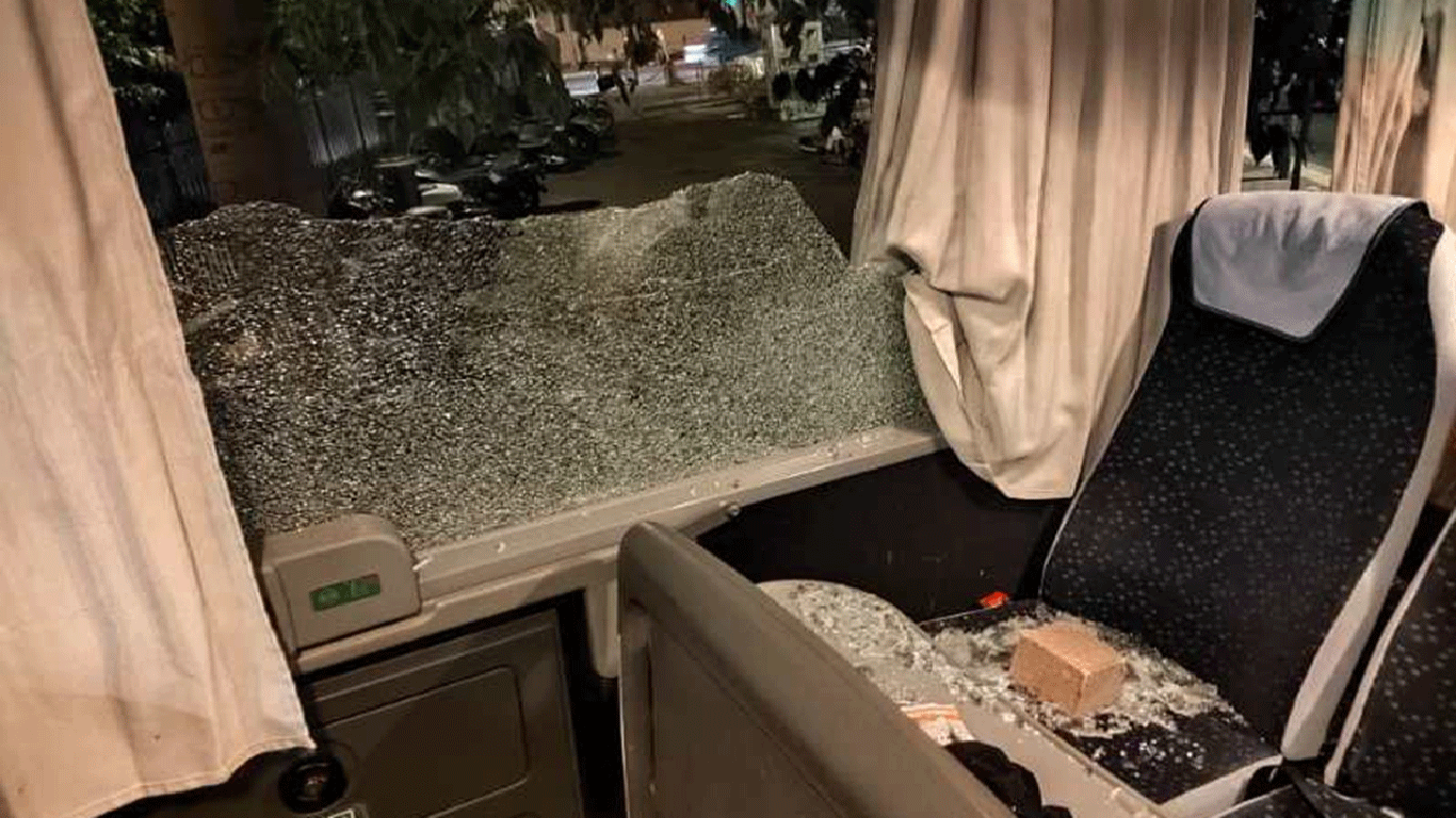 Shards of glass from a tour bus ferrying Chinese tourists are scattered across passenger seats after vandalism by rioters in Marseille, on late June 29, 2023. Photo: Courtesy of a Chinese tourist surnamed Li
