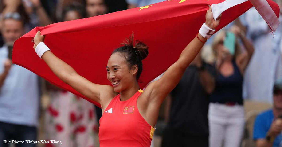 Zheng Qinwen of China celebrates after the women's singles gold medal match of tennis against Donna Vekic of Croatia at the Paris 2024 Olympic Games in Paris, France, on Aug. 3, 2024. (Xinhua/Wan Xiang)